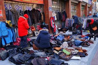 服装厂卖不完的“尾货”都去了哪里？了解这些去处，很多人不再吃亏