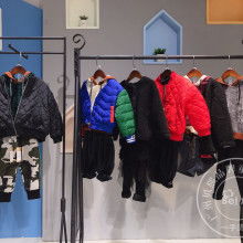 深圳市宝安区西乡艾依服饰商行 优质服装批发供应商